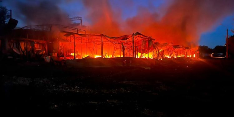 Russland greift Ukraine flächendeckend an – Mindestens acht Tote