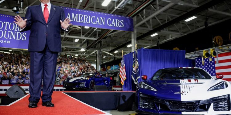 Trump wirbt in Michigan mit Zollpolitik um verunsicherte Wähler