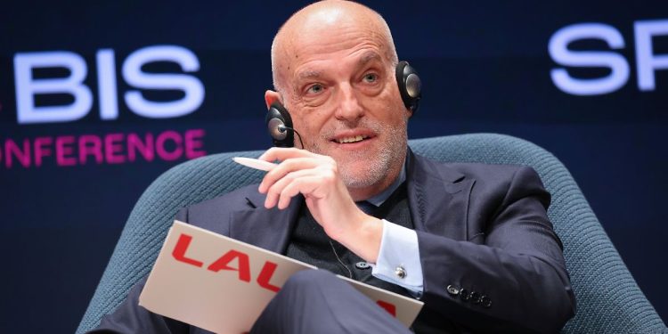 Nach geplatztem Investorendeal: Javier Tebas fordert Rücktritt von Gianni Infantino