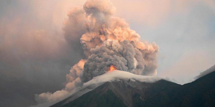 Vulkanausbruch in Guatemala: Mehr als 1.400 Menschen evakuiert